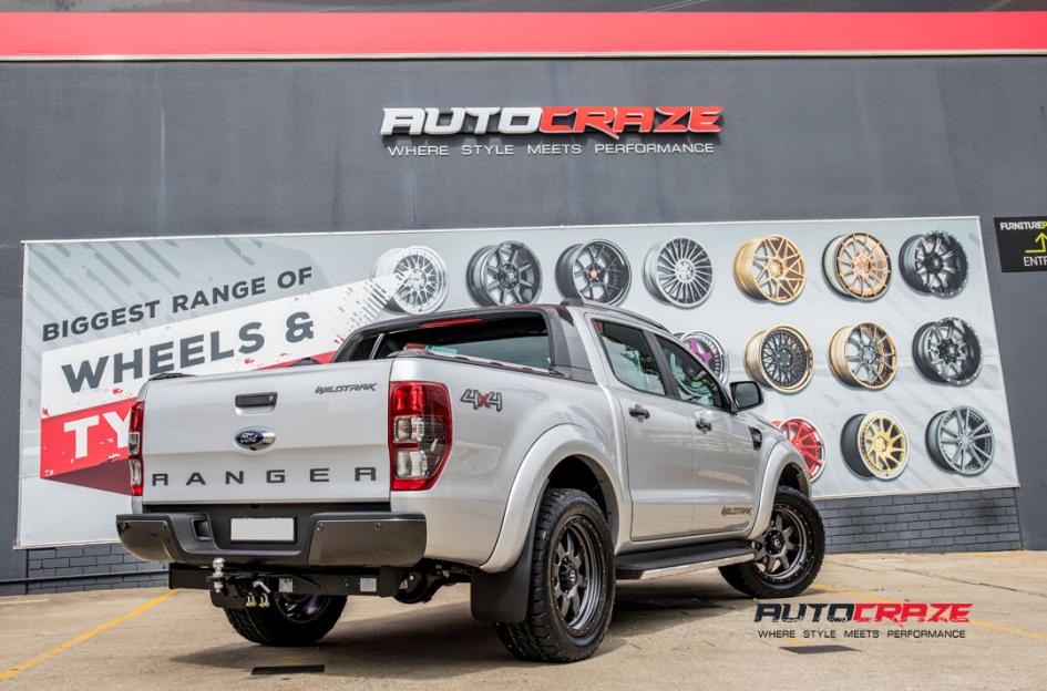 FORD-RANGER-TROPHY-MATTE-ANTHRACITE-WITH-BLACK-RING
